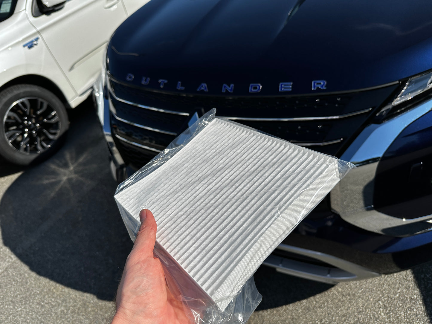 2022-24 Outlander Cabin air filter (air purifier filter). Fits 23-25 PHEV