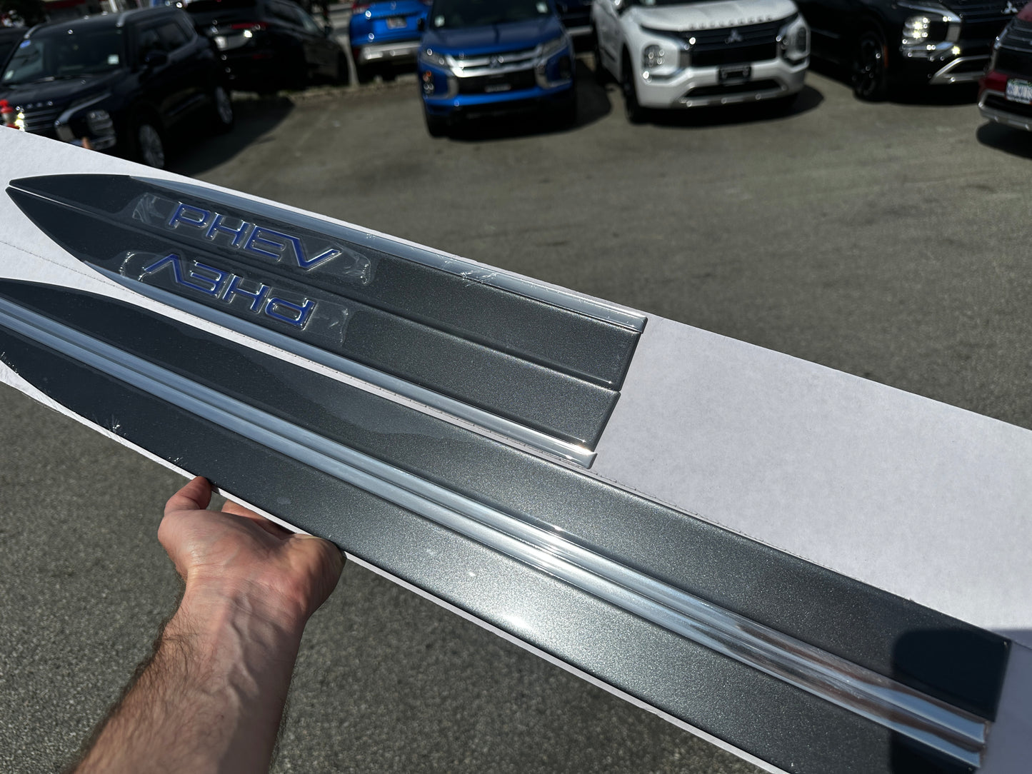 2023-25 Outlander PHEV Side Moldings - Graphite Grey