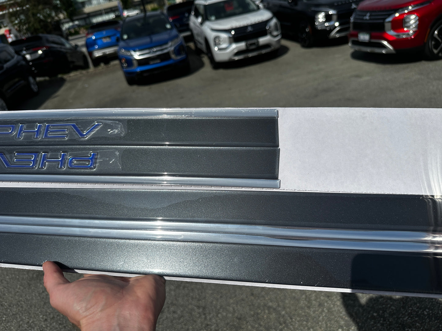 2023-25 Outlander PHEV Side Moldings - Graphite Grey