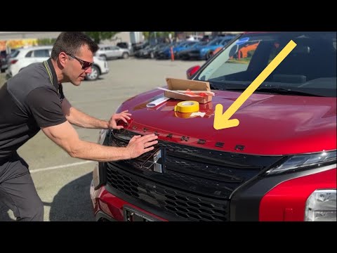 2022-24 Outlander Hood Emblem - Black (will fit 23-25 PHEV)