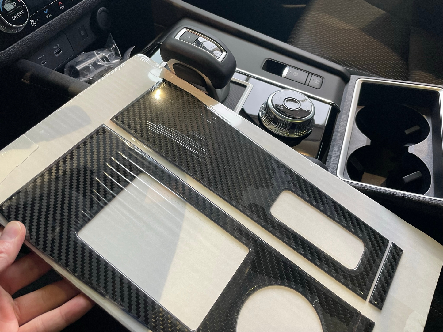 Outlander 22-24 - Around the Shifter Carbon Fiber Kit