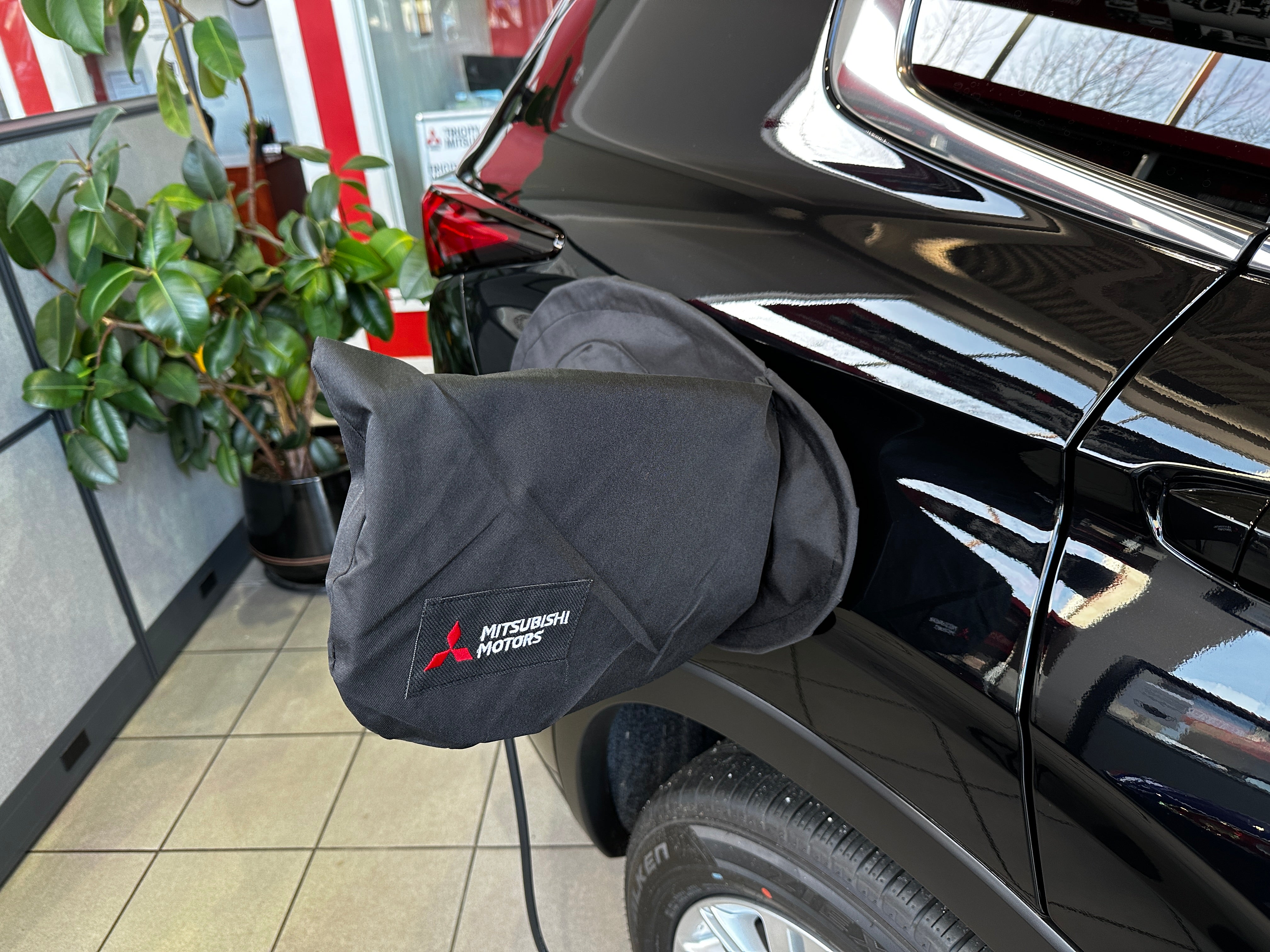 PHEV Charging lid winter protector fits old body PHEV s Mr.Mitsubishi